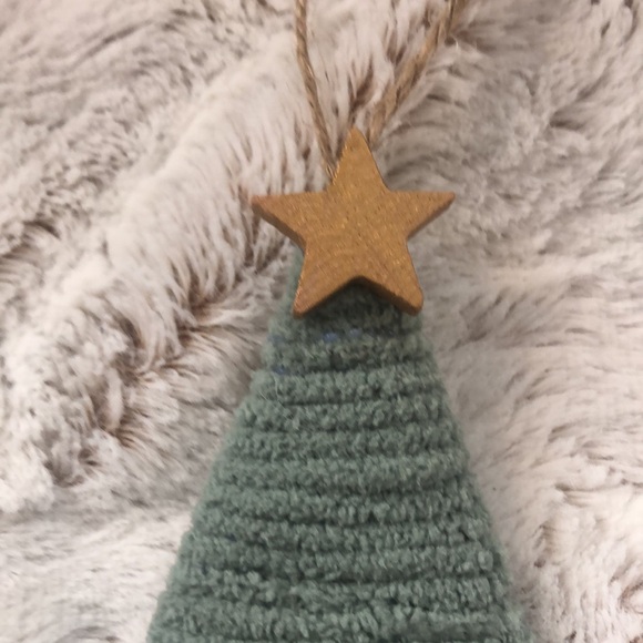 Handmade Yarn Wrapped Christmas Tree Ornaments - Picture 9 of 15
